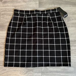 Plaid high waisted mini skirt